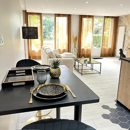 Ground Floor Apartment,jardin,proche Hyper Centre *